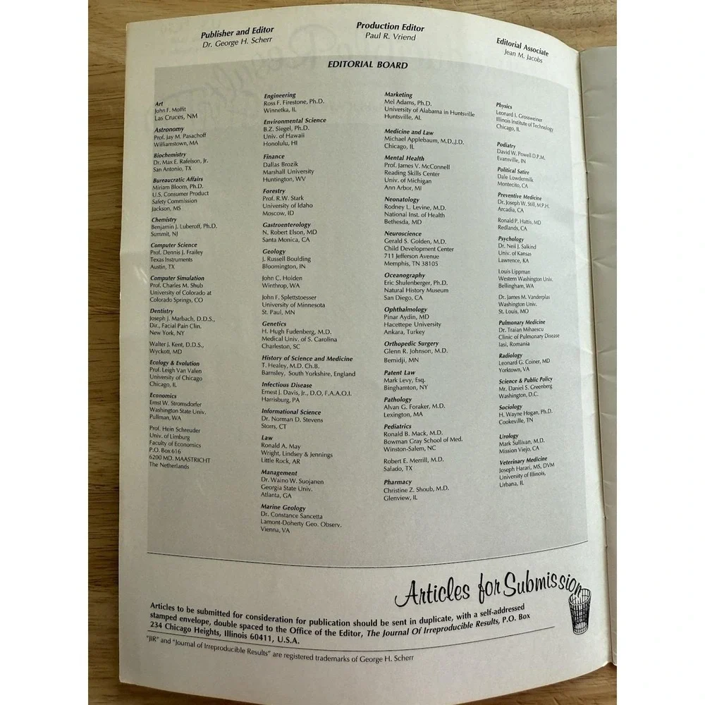 J-I-R Journal Of Irreproducible Results Magazine 1999 Volume 44 / No. 4 GC‎
